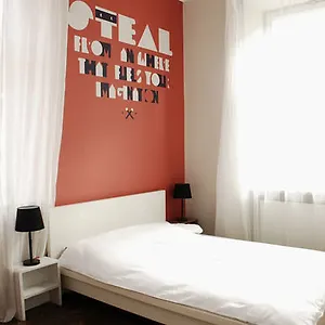 Apartment Red Kurka, Krakow
