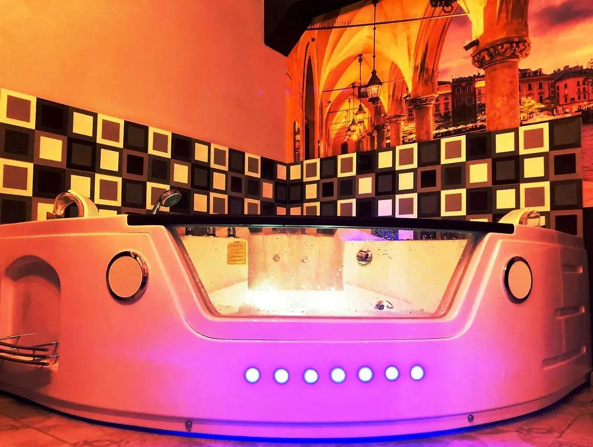 Bed & Breakfast Underground Jacuzzi Rooms Krakow Poland