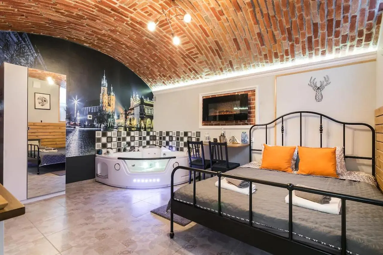 Bed & Breakfast Underground Jacuzzi Rooms Krakow Poland