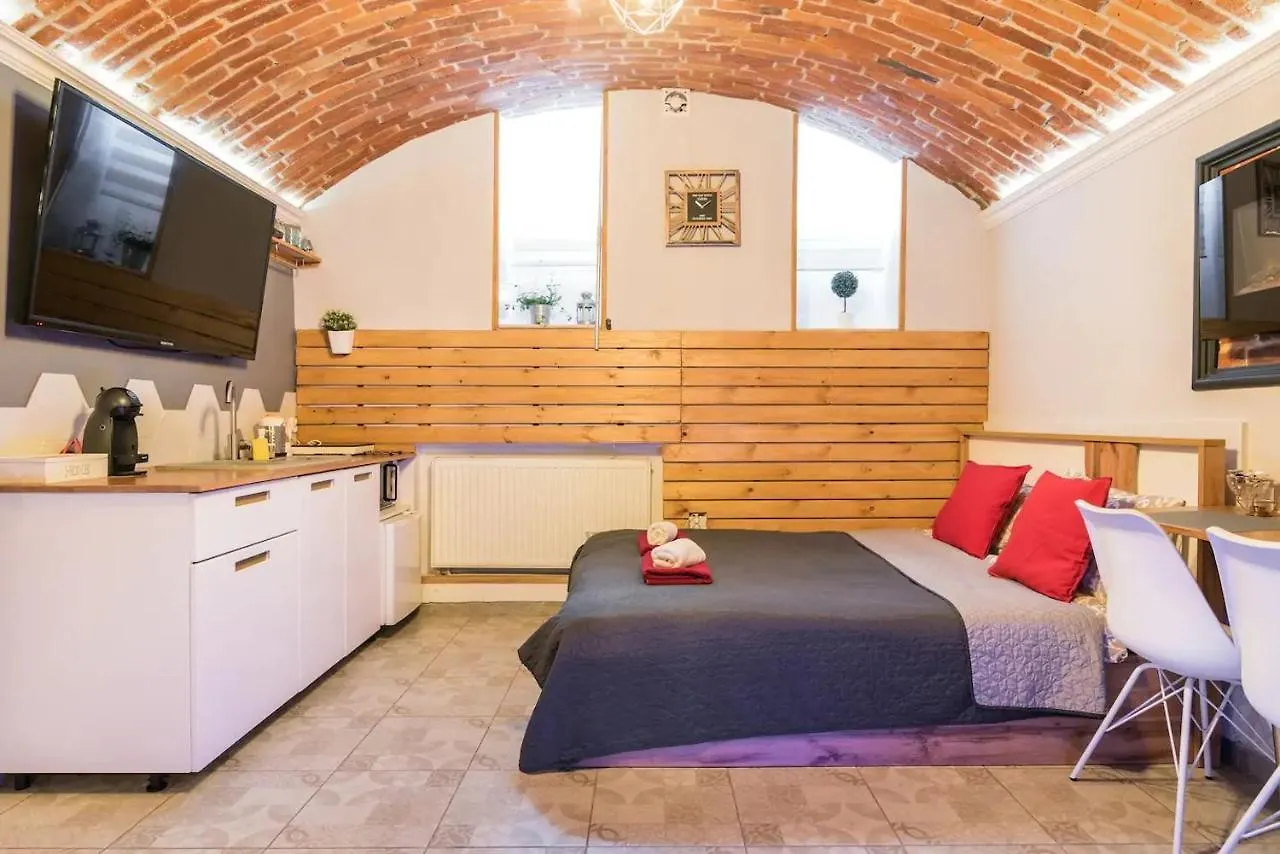 Underground Jacuzzi Rooms Krakow