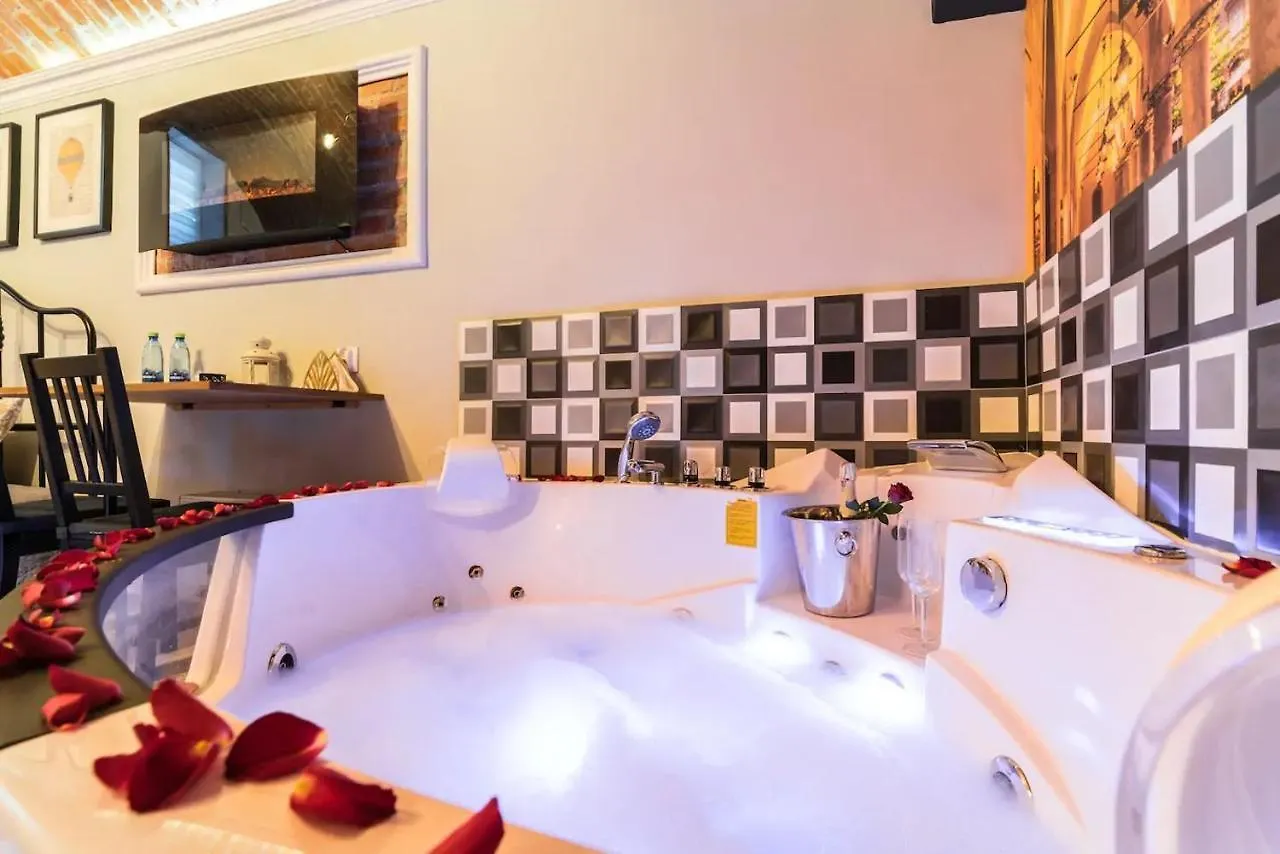 Underground Jacuzzi Rooms Krakow 0*,  Poland